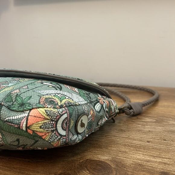 ✨Sold✨ Sakroots Signature Peace Print Fold Over Mini Bag in Spirit Desert - Picture 7 of 13